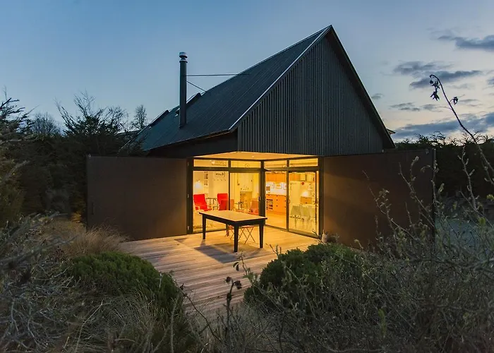 The Black House With Stunning Outdoor Bath