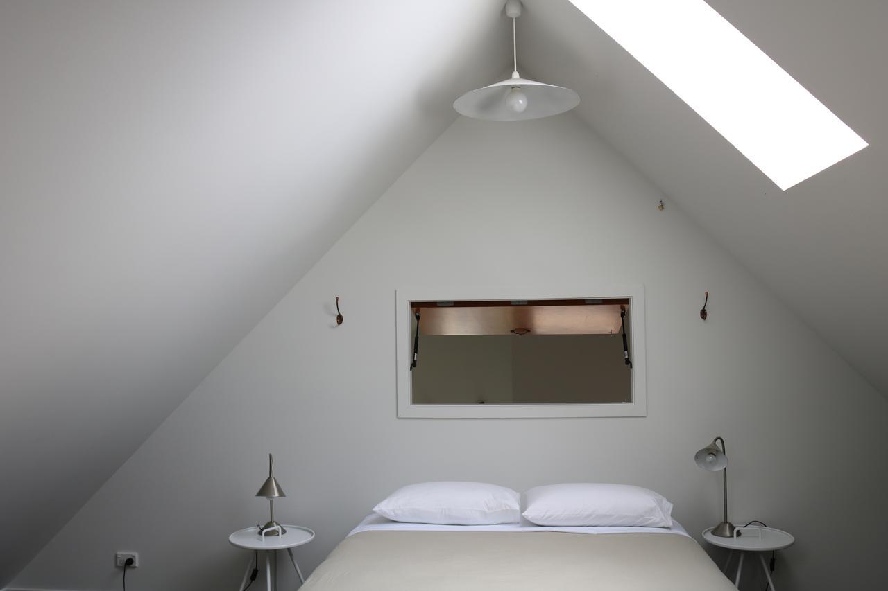 The Black House With Stunning Outdoor Bath * Lake Tekapo